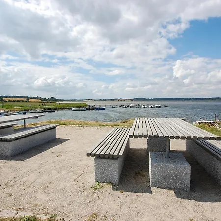 3 Bedroom Lovely In Ferienhaus