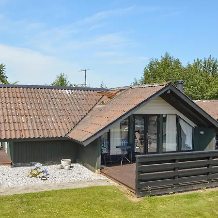 3 Bedroom Lovely In Hejls