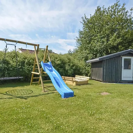 3 Bedroom Lovely In Hejls